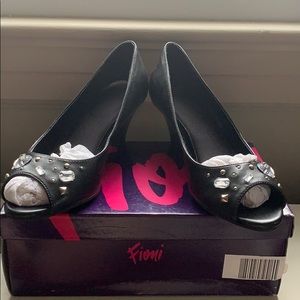 Brand new heels 👠